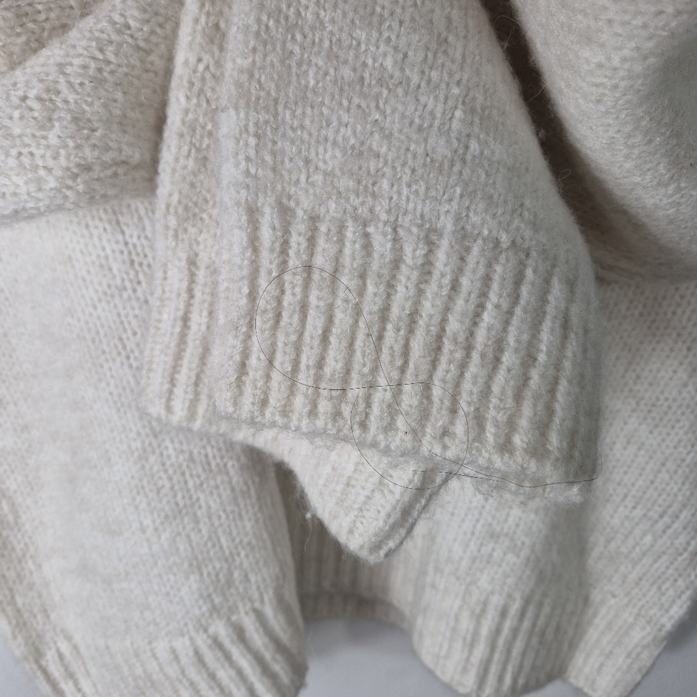 H&M knitted Sweater - Picture 5 of 5